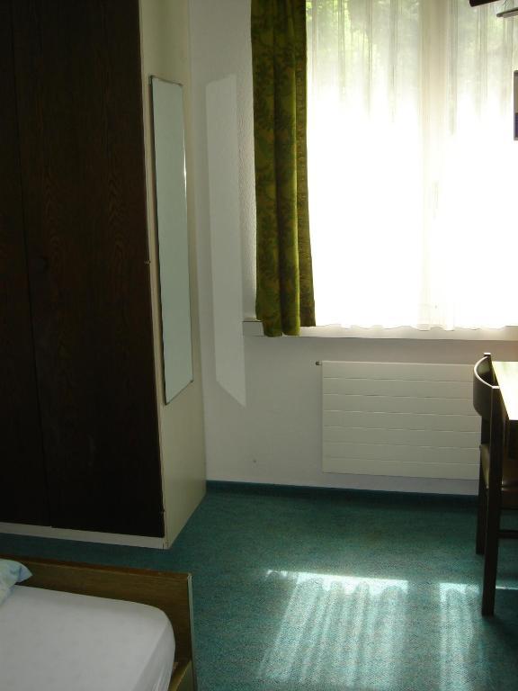 Hotel Eden Sisikon Værelse billede