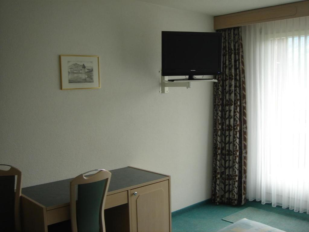 Hotel Eden Sisikon Værelse billede