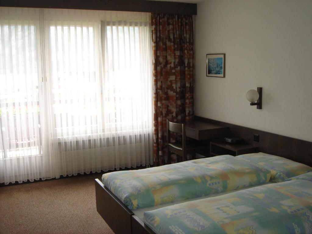 Hotel Eden Sisikon Værelse billede
